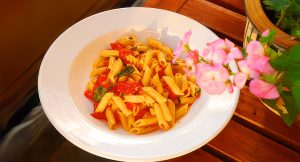 Goat’s Cheese, Roasted Pepper & Basil Pasta