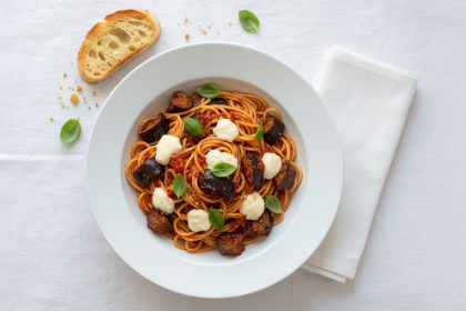 Spaghetti with Aubergine, Mozzarella & Basil