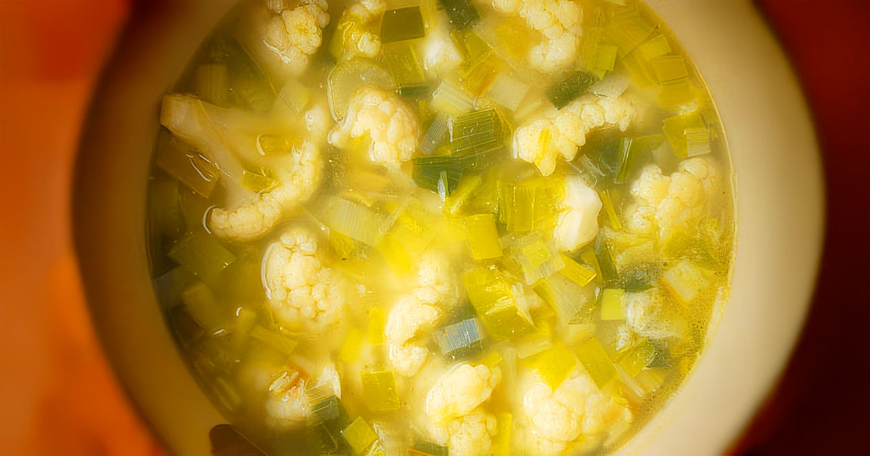 Cauliflower & Cheddar Soup