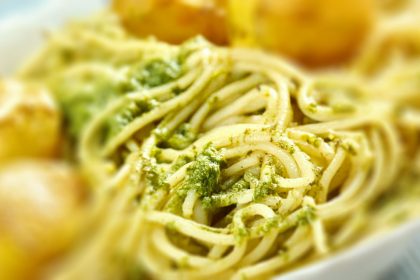 Linguine with Pesto and New Potatoes